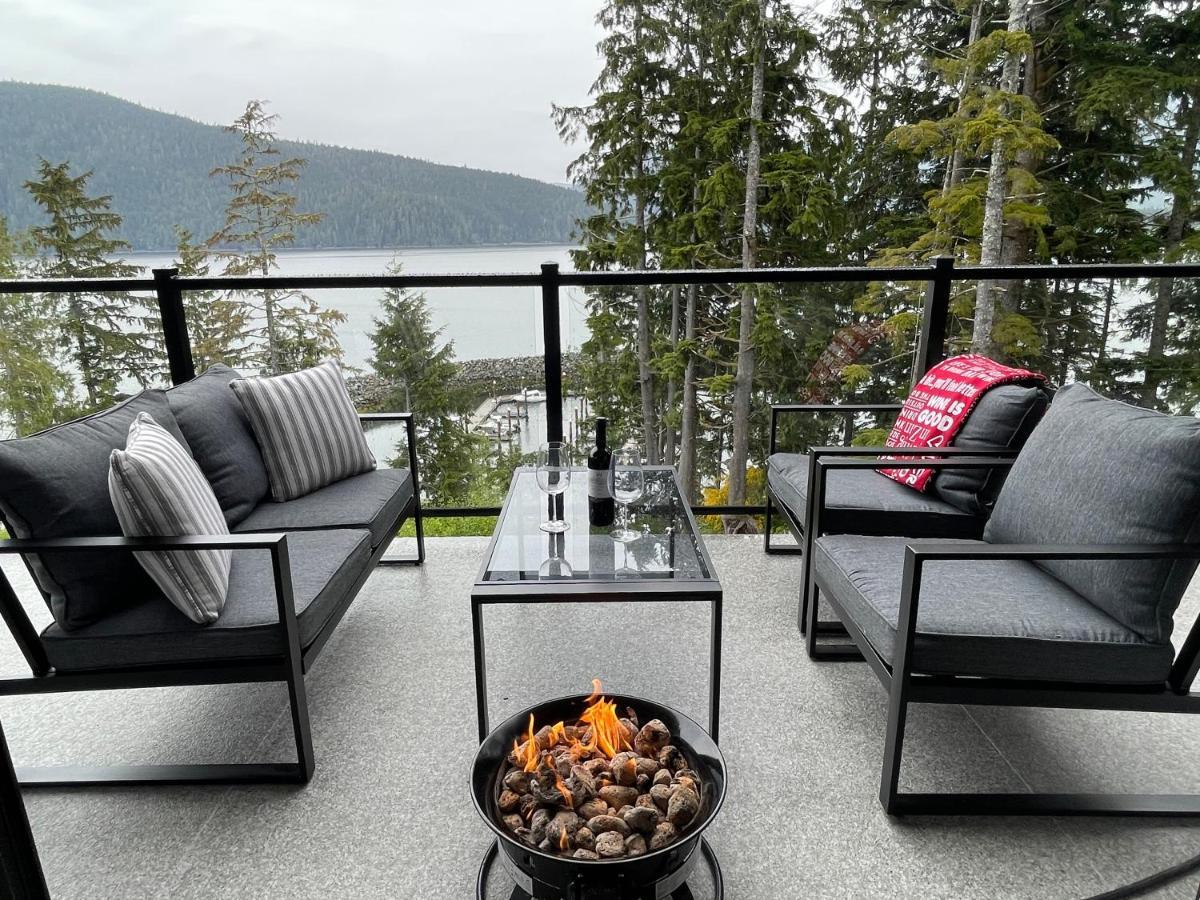 Вилла Port Renfrew Oceanfront Retreat Экстерьер фото